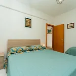 3bdr Apartment- Stunning Sea View , Pet Friendly, 8 ראבץ