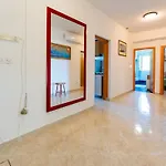 3bdr Apartment- Stunning Sea View , Pet Friendly, 8 Apartamento *