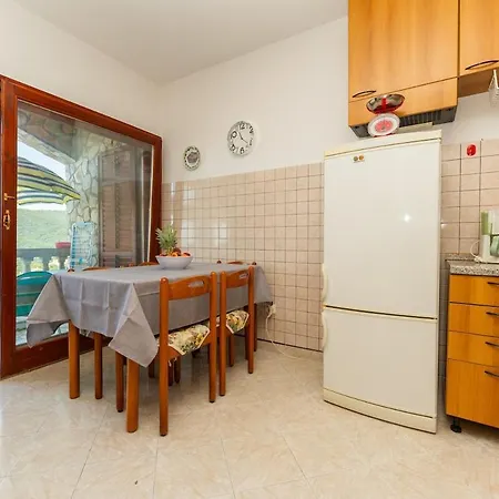 3bdr Apartment- Stunning Sea View , Pet Friendly, 8 Apartmán
