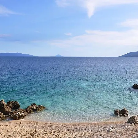 Appartamento 3bdr Apartment- Stunning Sea View , Pet Friendly, 8 *