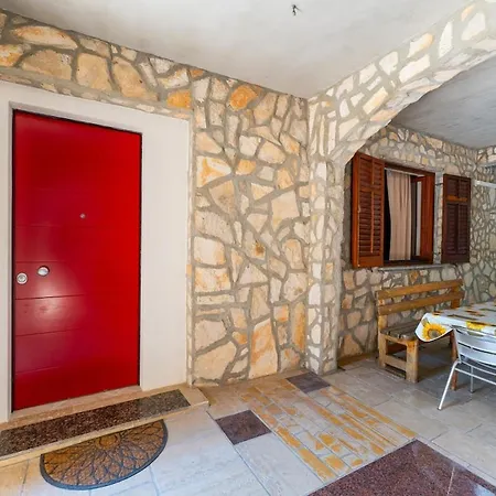 3bdr Apartment- Stunning Sea View , Pet Friendly, 8 Апартаменты *