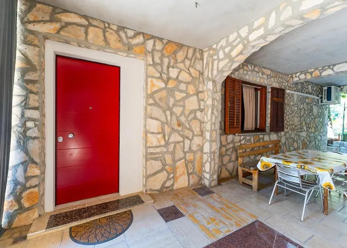 3bdr Apartment- Stunning Sea View , Pet Friendly, 8 Апартаменты *