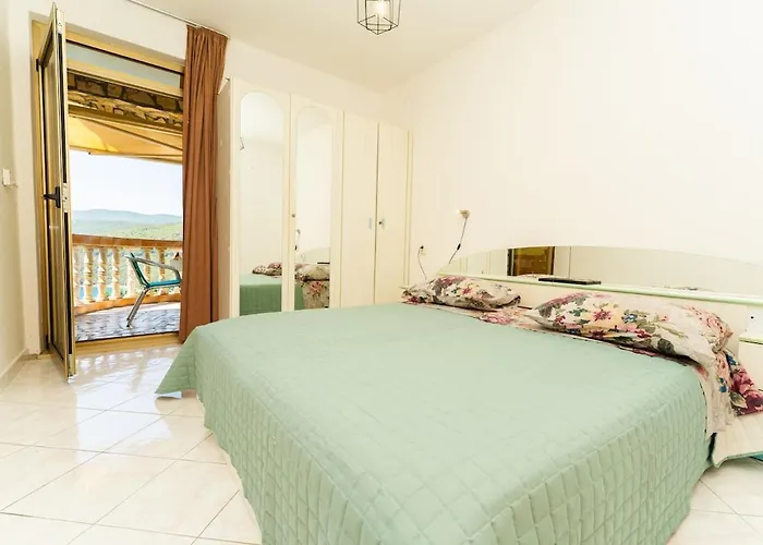 3bdr Apartment- Stunning Sea View , Pet Friendly, 8 Апартаменты Рабац