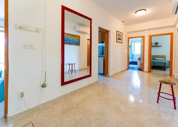 3bdr Apartment- Stunning Sea View , Pet Friendly, 8 Апартаменты *