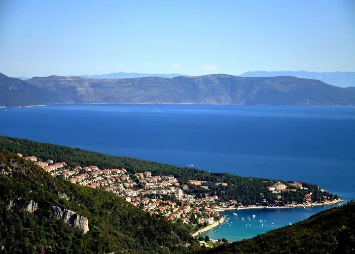Апартаменты 3bdr Apartment- Stunning Sea View , Pet Friendly, 8 Рабац